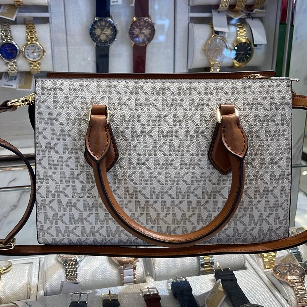 Michael Kors Small Sheila Satchel Crossbody Vanilla  NWT